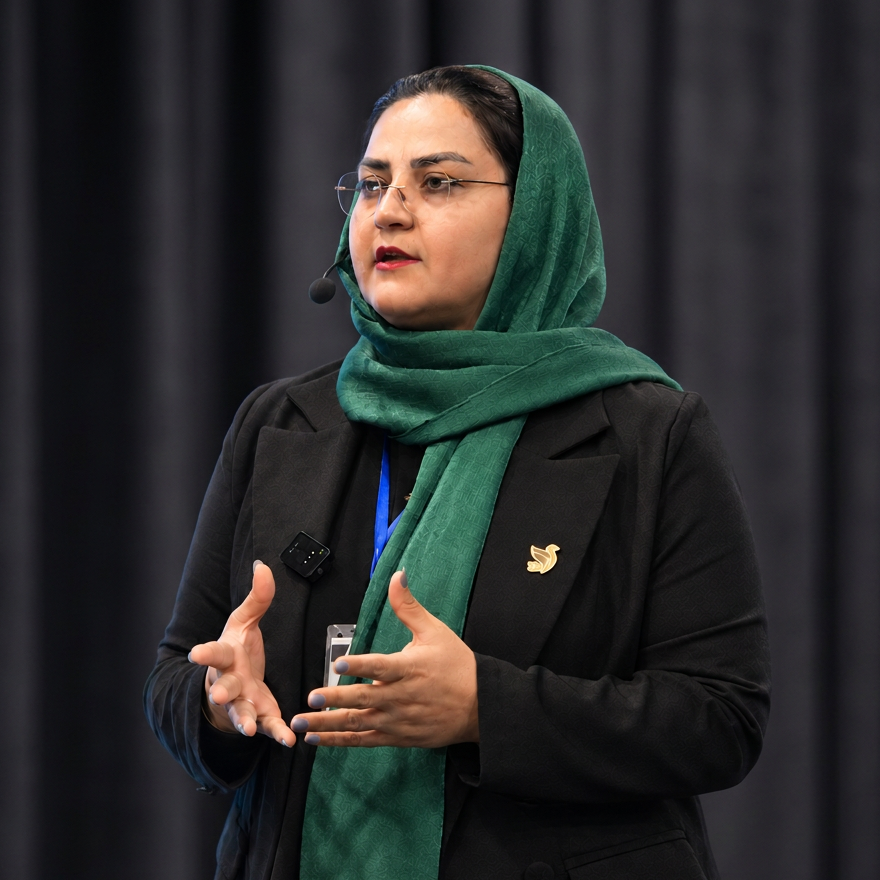 دکتر لیا عرفانی